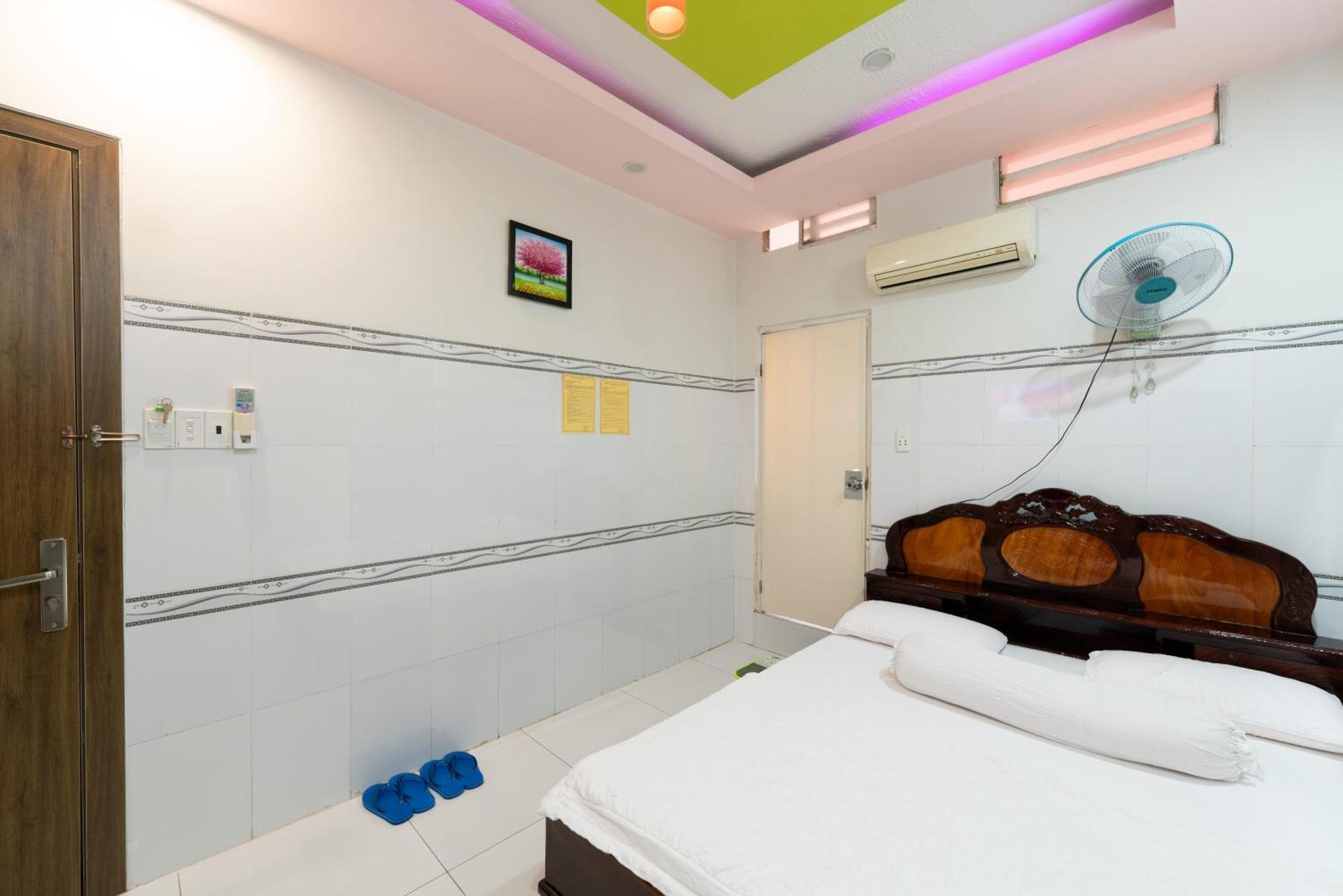 Thien Thanh Hotel Vĩnh Long Esterno foto
