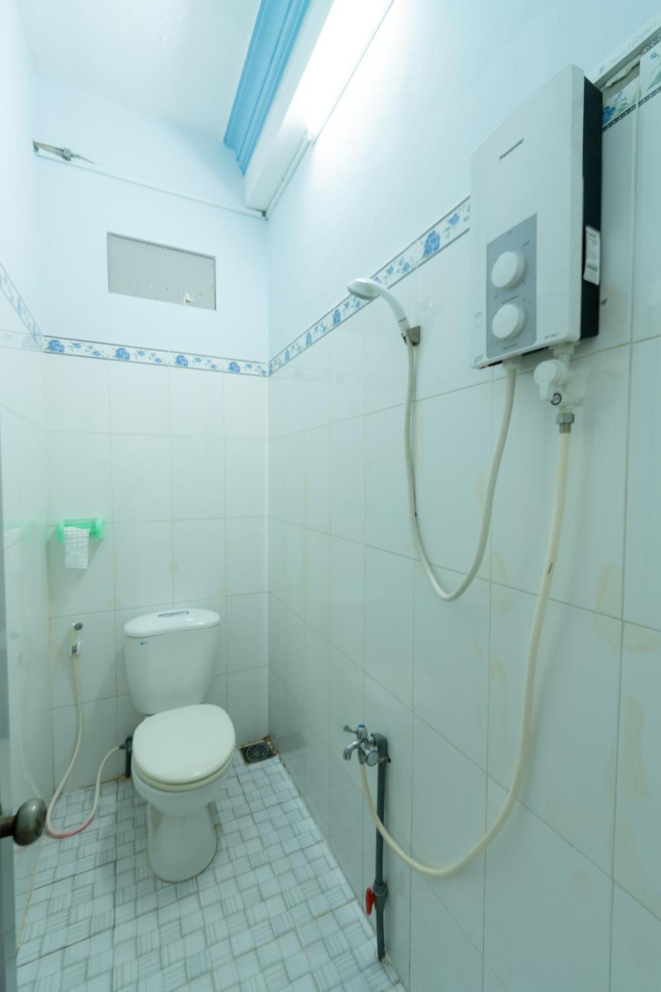 Thien Thanh Hotel Vĩnh Long Esterno foto
