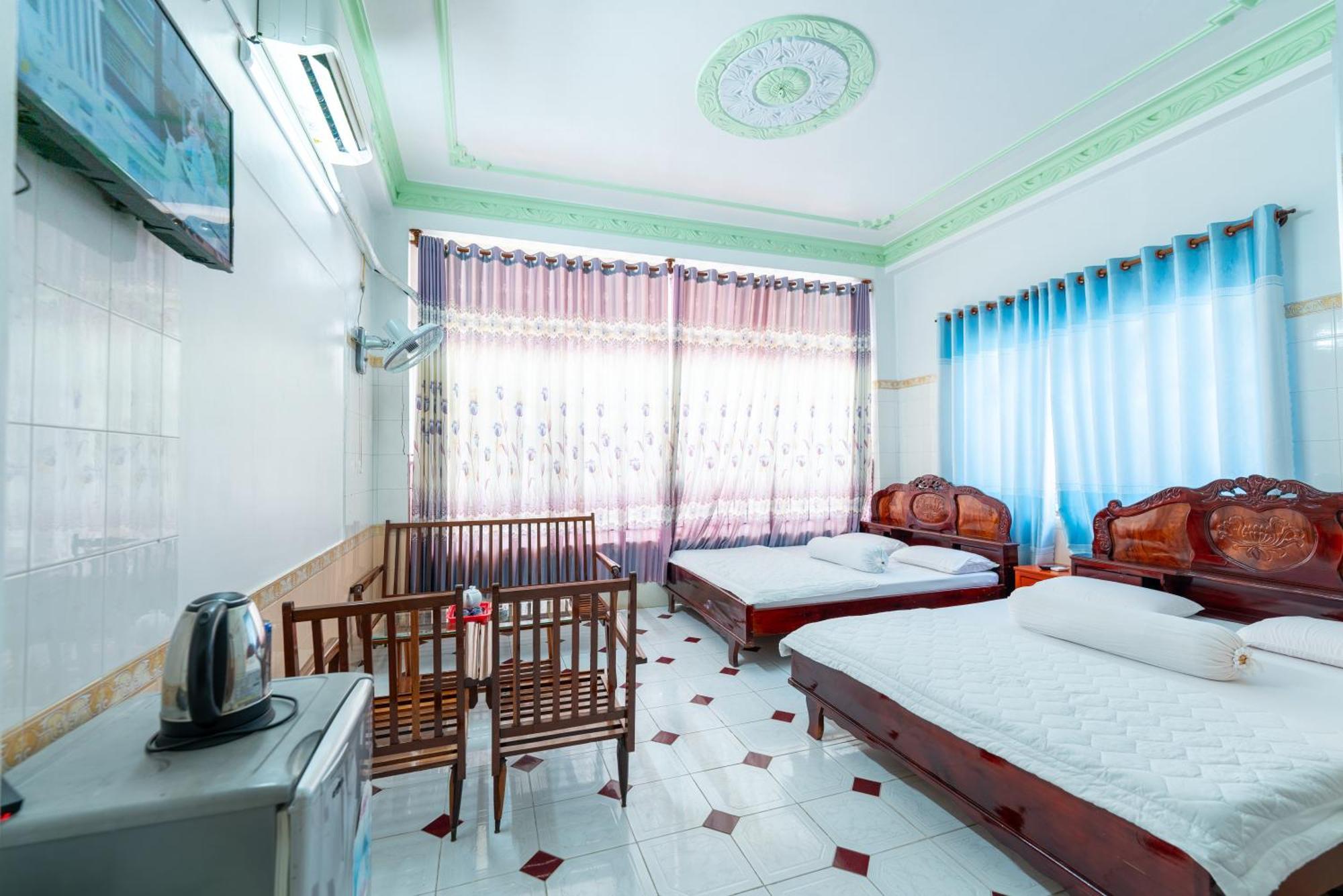 Thien Thanh Hotel Vĩnh Long Esterno foto