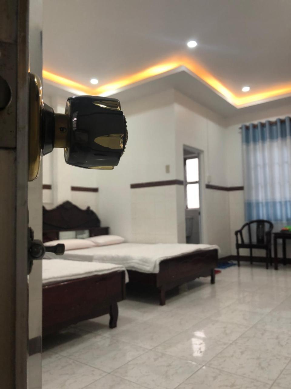 Thien Thanh Hotel Vĩnh Long Esterno foto
